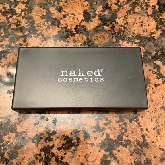 Eyeshadow - Picture 2 of 2